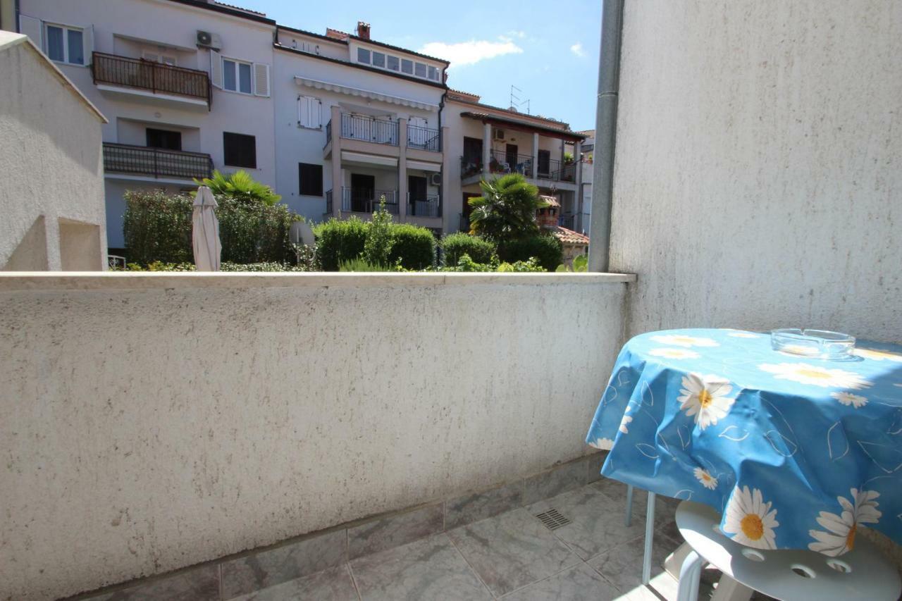 Apartment Sandi ヴルサル エクステリア 写真